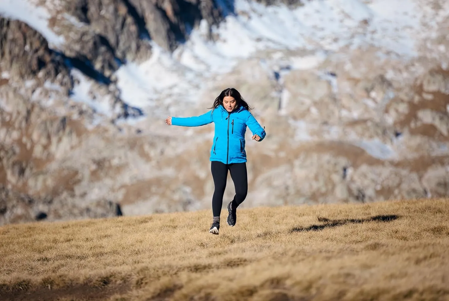 Apricoat Adventure 2.0 Warm Winter Jacket Insulated, Hooded, Waterproof and windproof Coat for Travelling, Hiking, Trekking