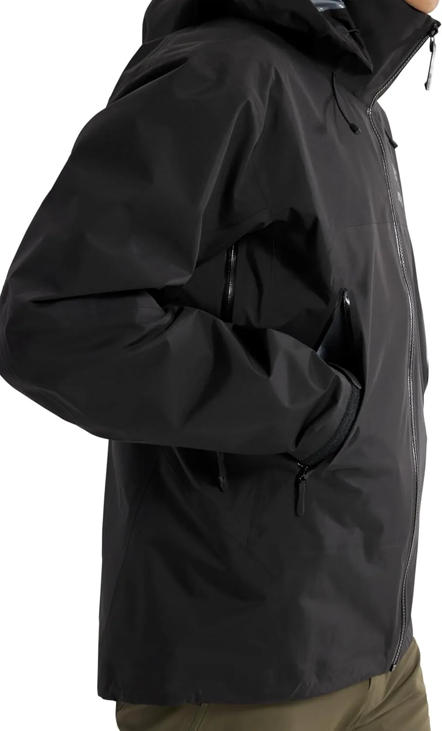 Arc'teryx Beta AR Men’s Jacket | Waterproof, Windproof Gore-Tex Pro Shell Men’s Winter Jacket with Hood for All Round Use