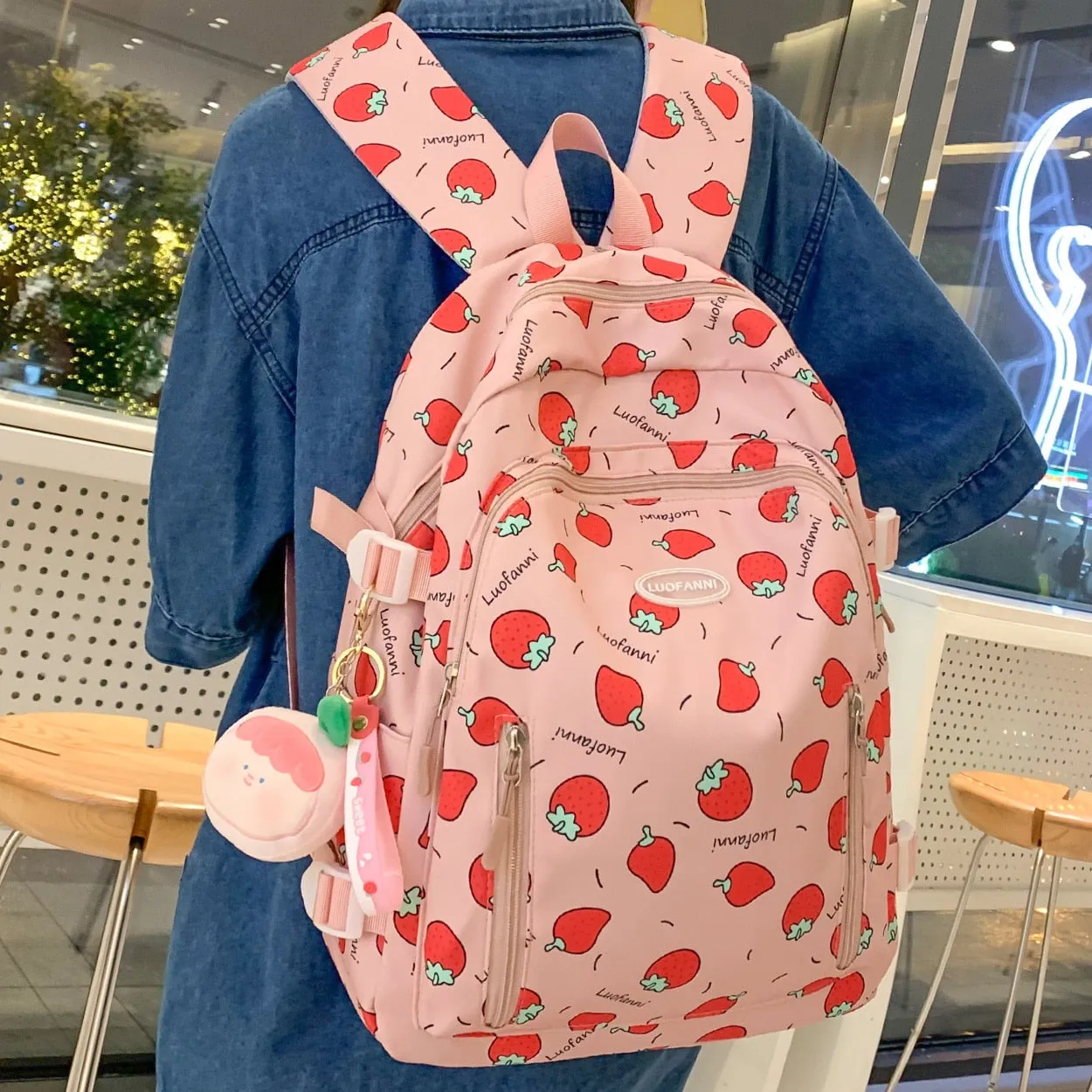 Backpack Strawberry Print Easy returns Waterproof Excellent reviews