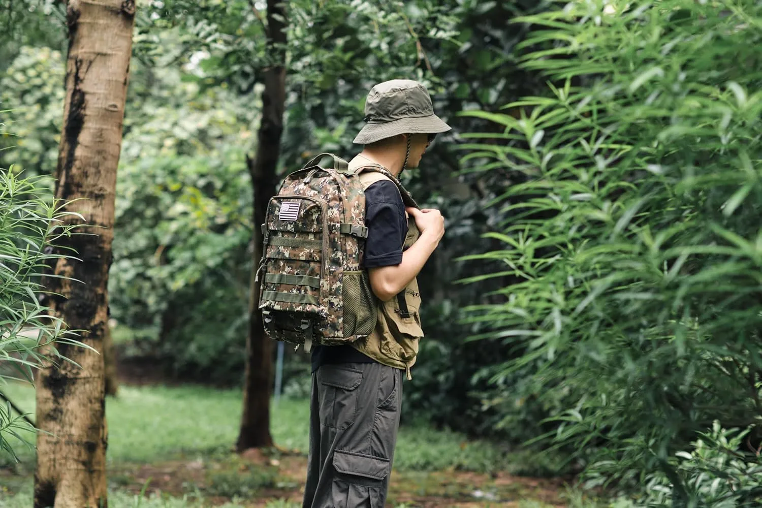 Camo Backpack for Boys,Kids Army Backpack Boys with USA Flag Patch,35L Waterproof Tactical School Backpack for Travel Outdoor