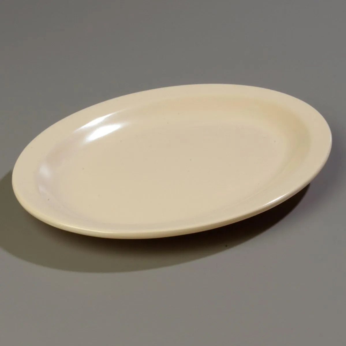 Carlisle FoodService Products Kingline Plastic Oval Platter Oval Tray for Home and Restaurant, Melamine, 12 x 9 Inches, Tan, (Pack of 12)