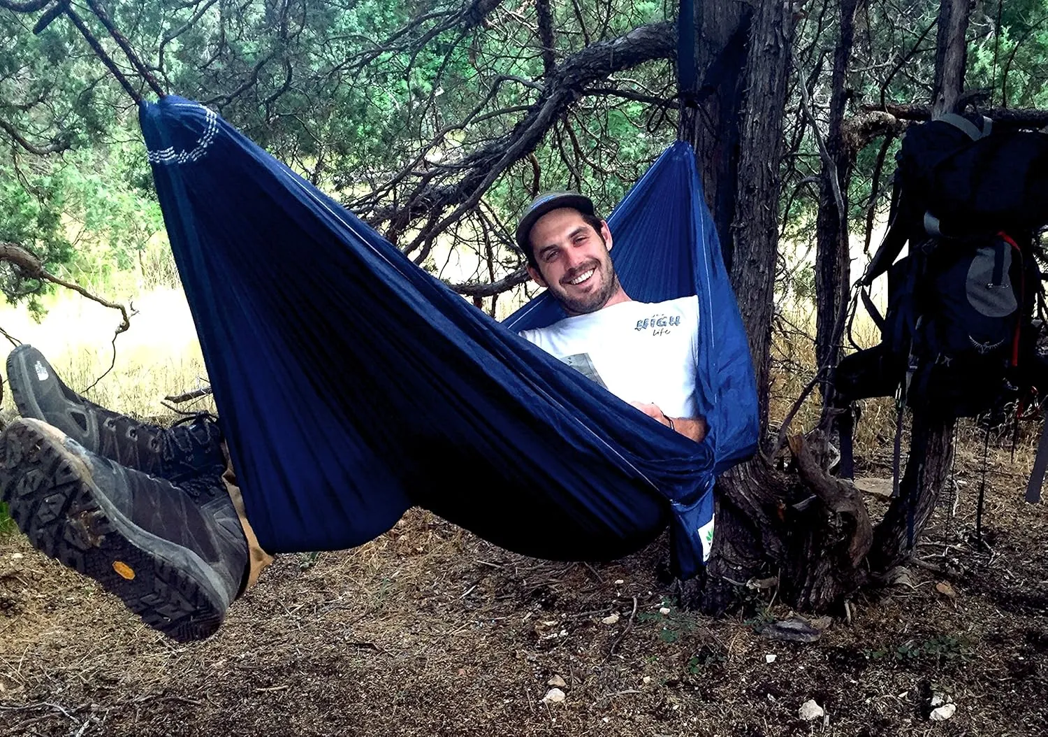 Hammock Bliss Ultralight - Lightweight Compact Portable Camping Adventure Hammock - Quality You Can Trust - 80" / 200 cm Rope Per Side Included - Only 13 oz / 380 Grams (Blue)