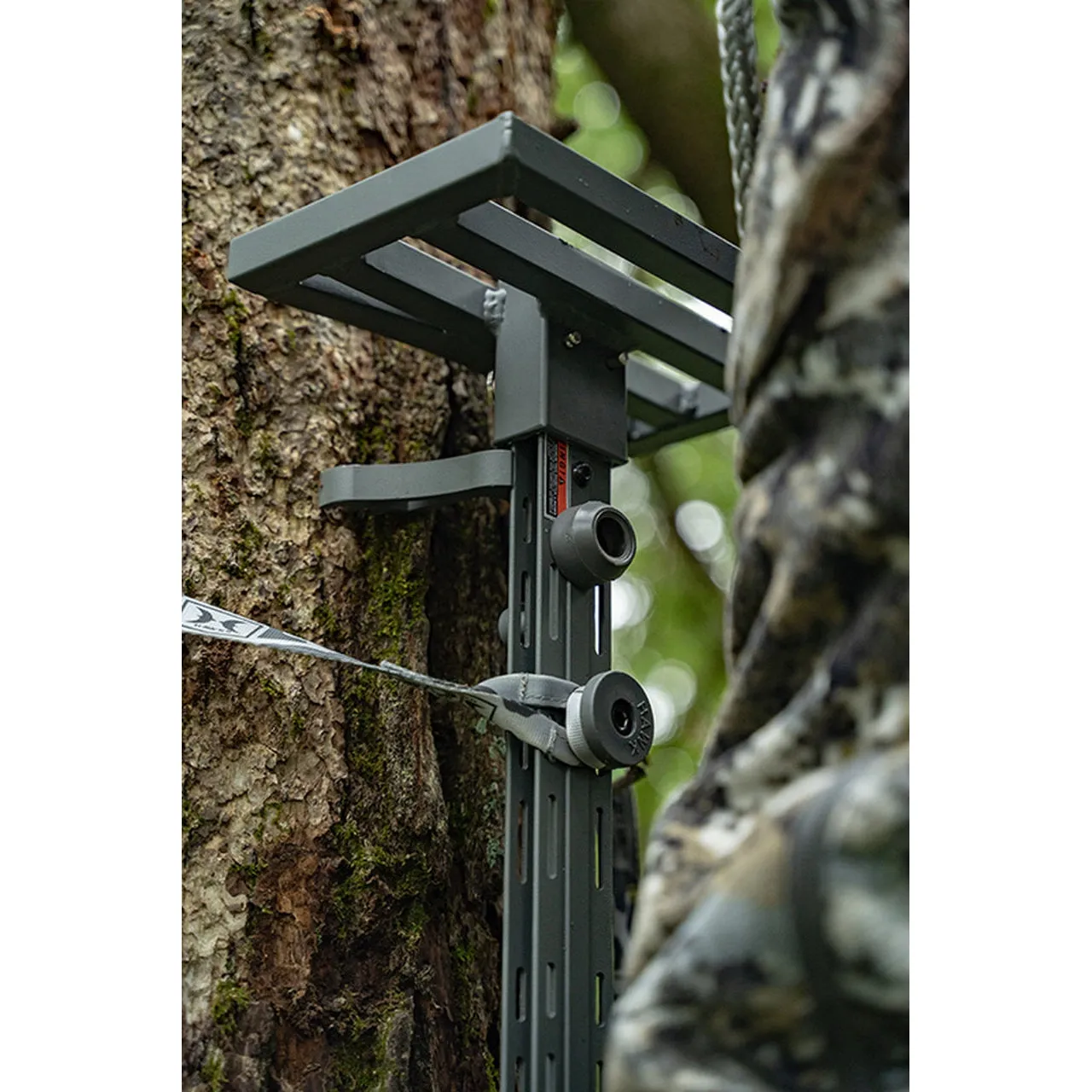 Hawk Helium Hammock Small Platform