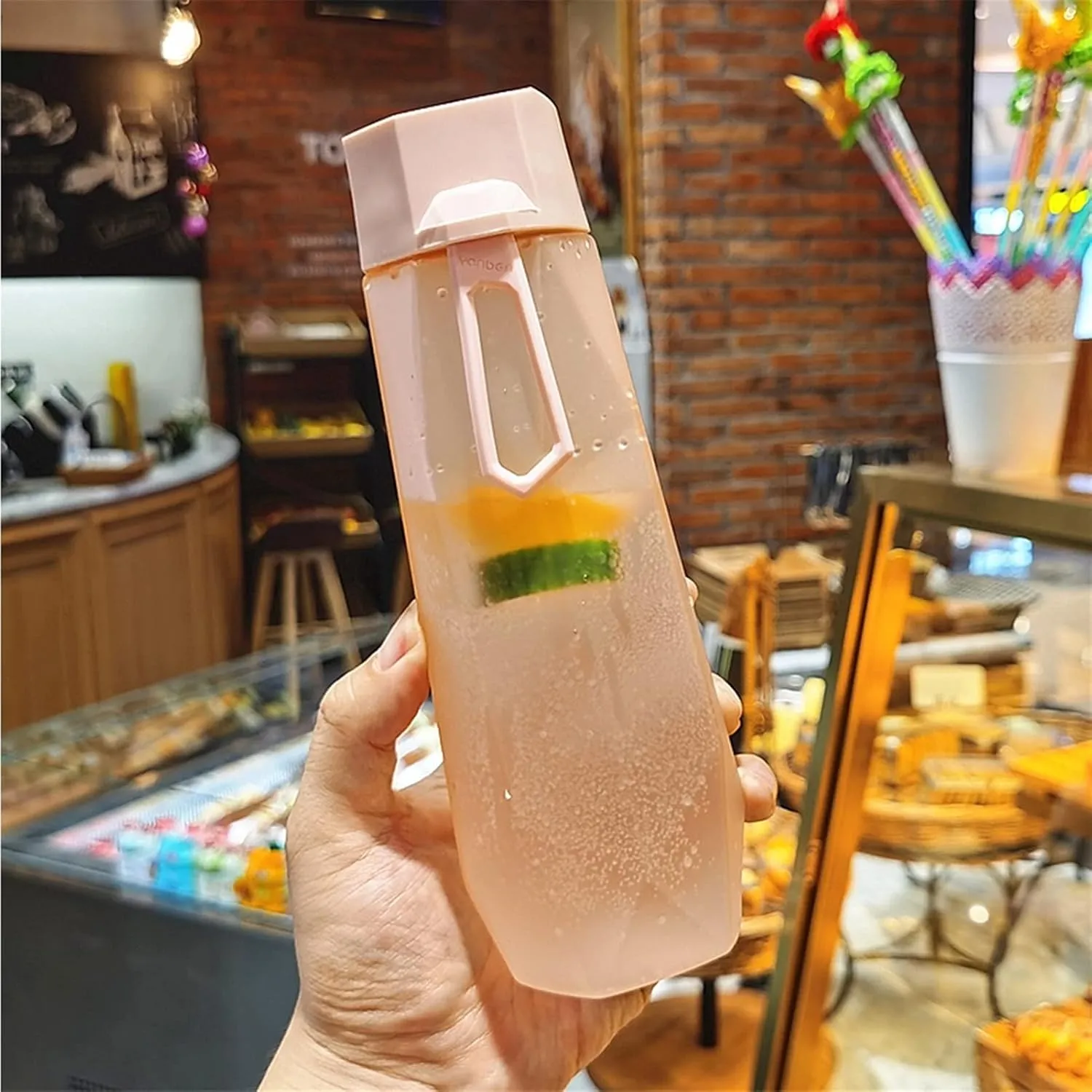 kettles Geometric rhombus Water Bottles-Matte texture,Durable Sports Bottle with Lid,Portable Leakproof Cups,Non-Slip Plastic Fitness canteen(A)