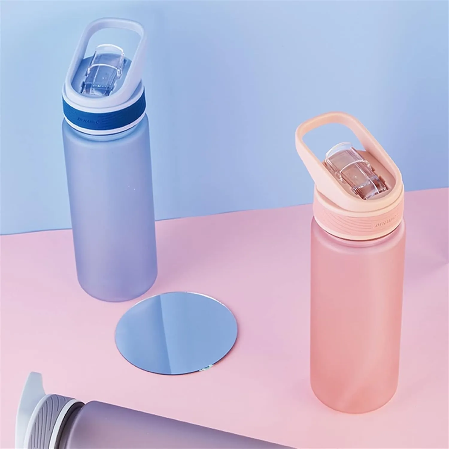 kettles Matte texture Plastic Water Bottle with Straw,Portable Sports Bottles BPA Free,Leakproof Cup Durable,for Fitness,Students Gift canteen(B,Medium)