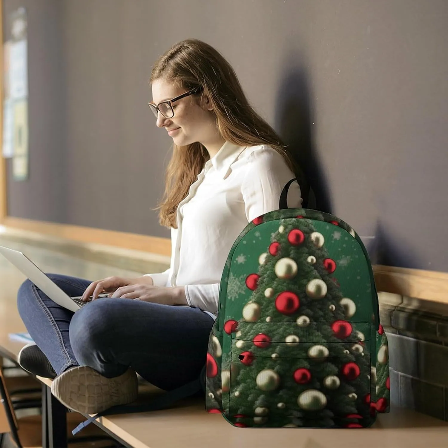 Laptop Backpack for Women Men Daypack Waterproof Round Ball Christmas Tree Computer Bag Business Work Bag for Travel