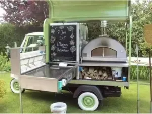 Mobile Fast Food Trailer with Complete Cooking Station and Display Windows – Best for Pop-up Restaurants, Parks, and University Campuses