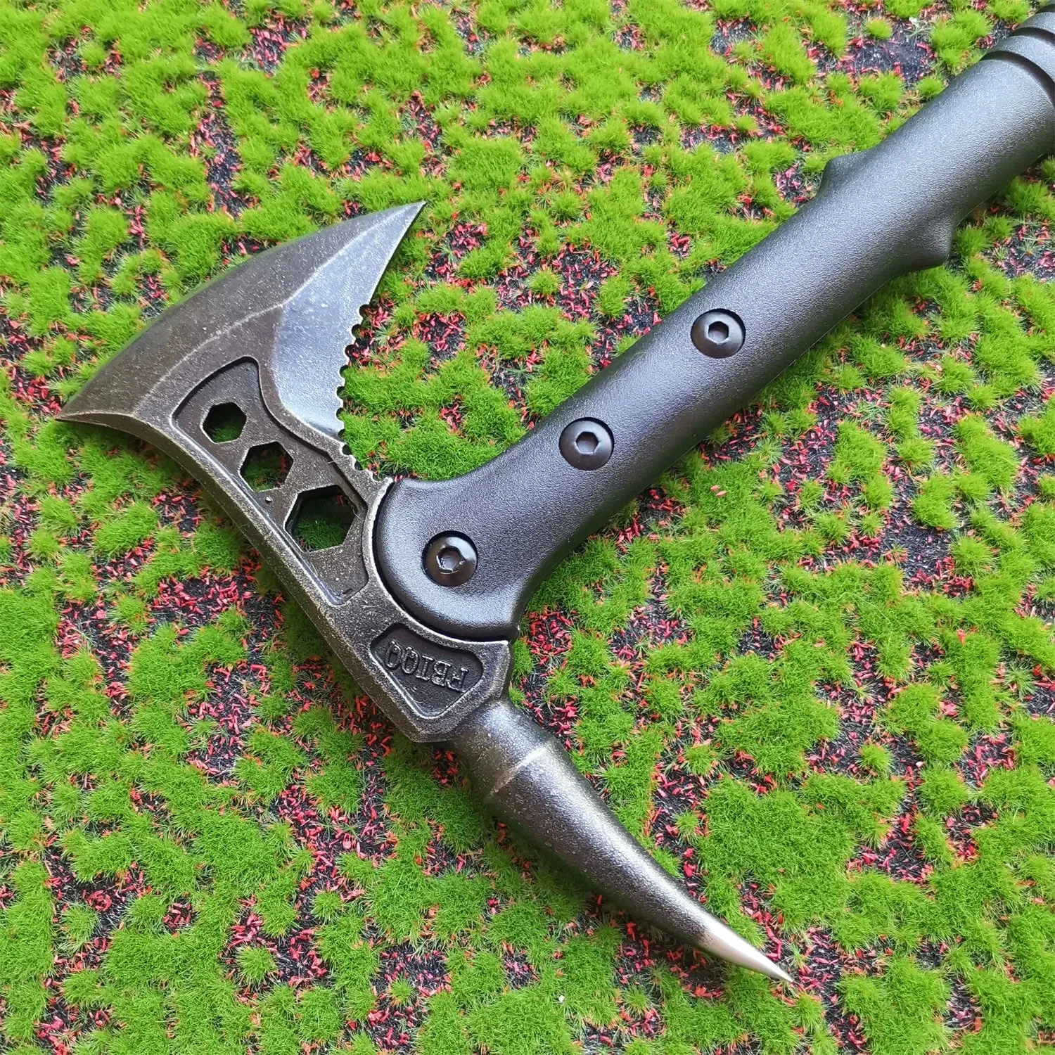 Outdoor Camping Tomahawk Axe for Hunting and Survival