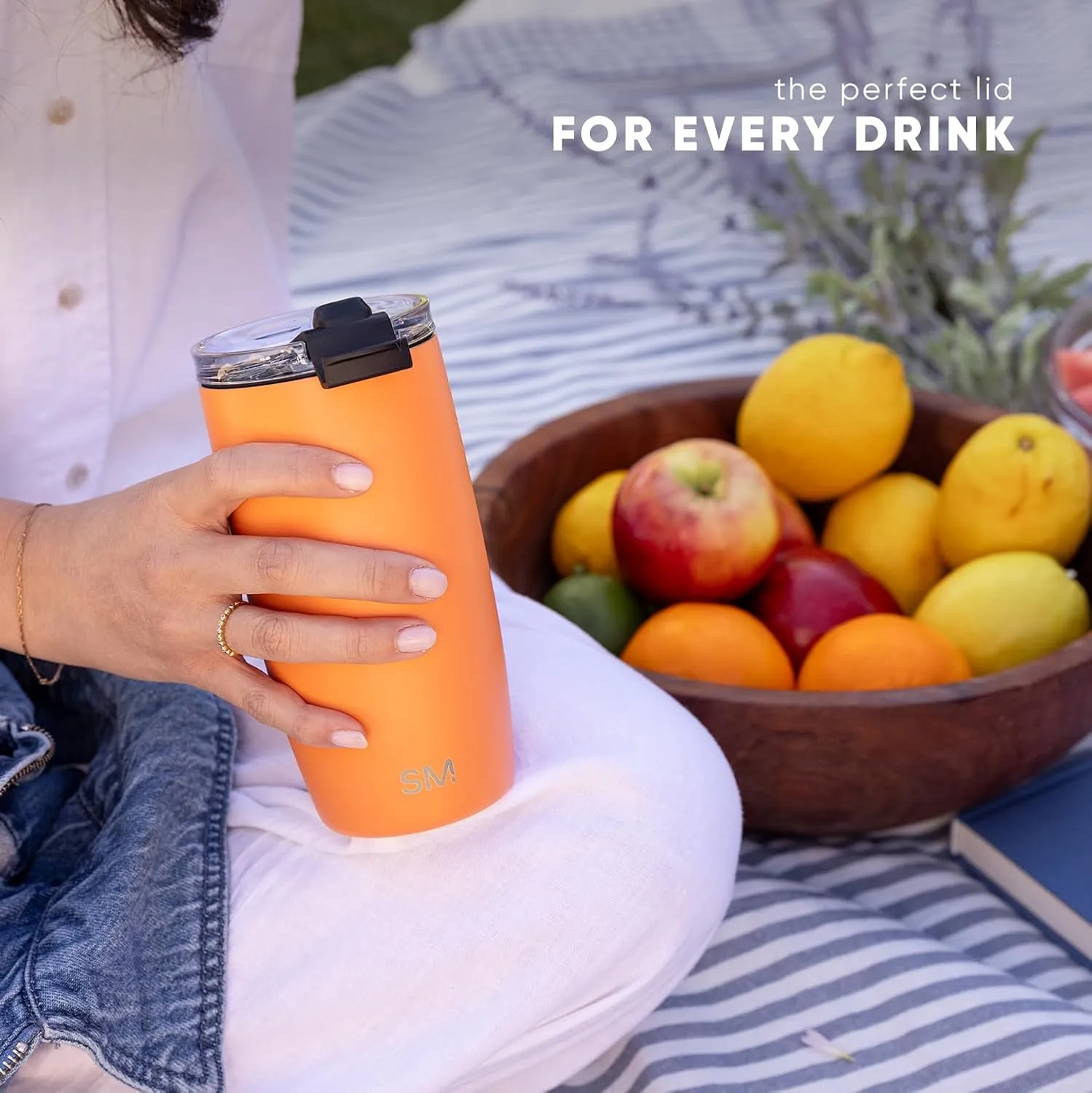 Simple Modern Travel Coffee Mug Tumbler with Flip Lid | Reusable Insulated Stainless Steel Cold Brew Iced Coffee Cup Thermos | Gifts for Women Men Him Her | Voyager Collection | 20oz | Midnight Black
