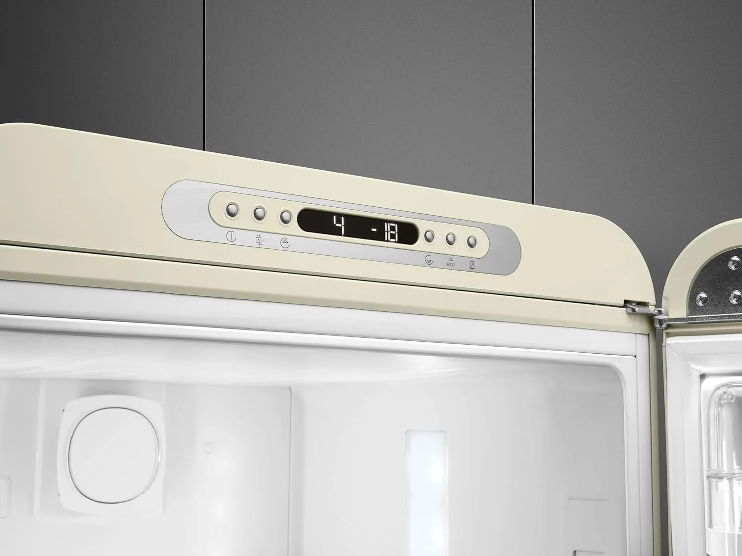 SMEG FAB32URCR3 FAB32 Retro Style Refrigerator, Cream