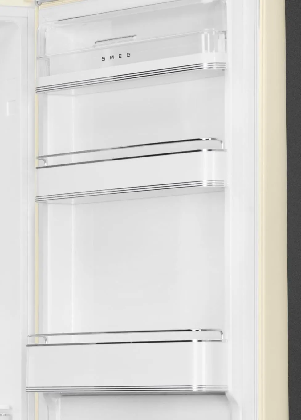 SMEG FAB32URCR3 FAB32 Retro Style Refrigerator, Cream