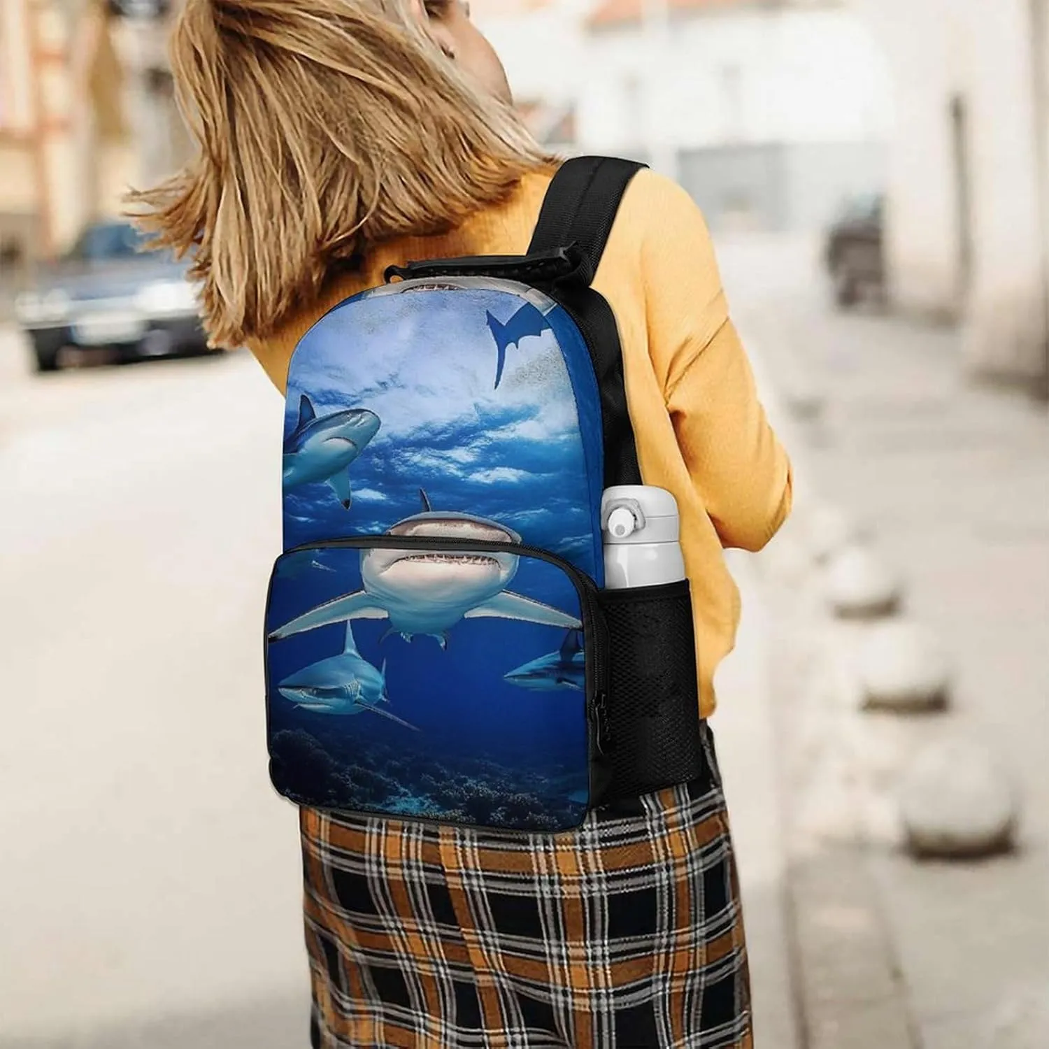 Supdreamc Lightweight Rucksacks for Camping Picnic Walking Cycling - Large Capacity Multipurpose Anti-Theft Carry On Bag, Blue Ocean Sea Shark Travel Hiking & Camping Rucksack
