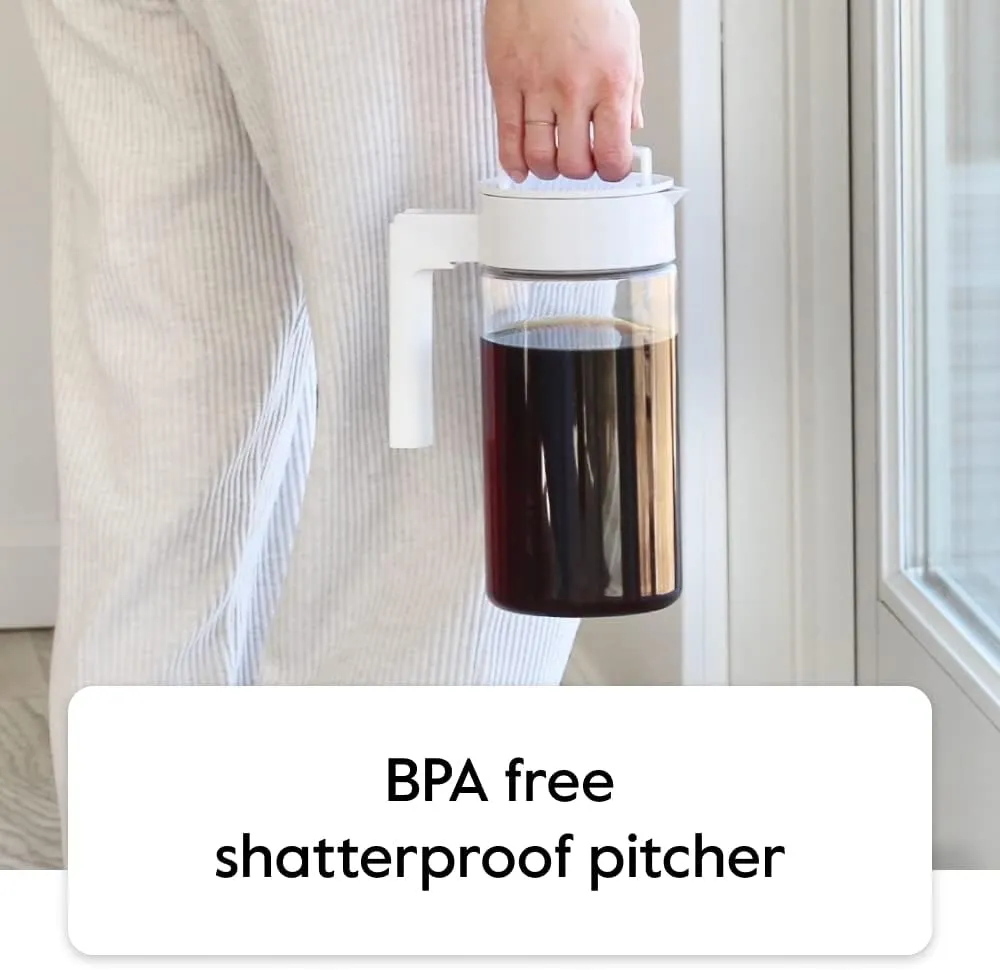 Takeya Tritan Cold Brew Coffee Maker - Airtight Pitcher with Leak-Free Lid - BPA-Free Cold Brew Maker with Silicone Handle - Dishwasher-Safe Pitcher for Homemade Cold Brew - 1 Quart, White