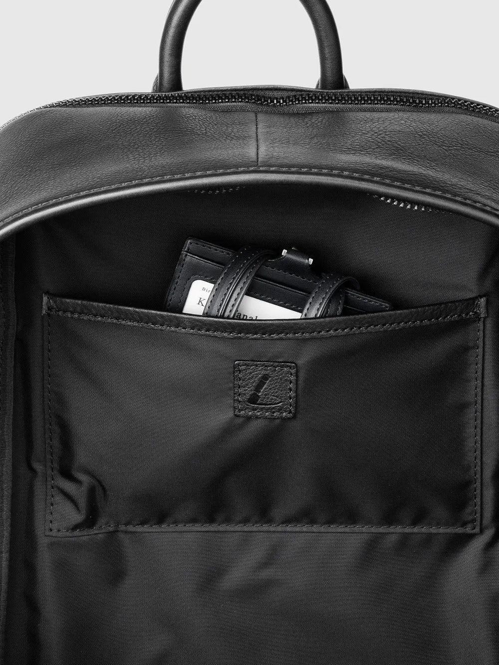 Vainno Round Backpack  Waterproof