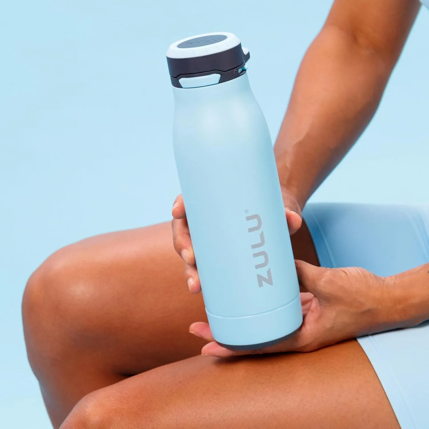 ZULU Ace Vacuum Insulated Stainless Steel Water Bottle with Chug Spout, Leak-Proof Locking Lid and Removable Base for School, Backpack, Sports, Gym, Travel